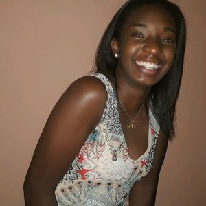 Meet your Posher, Alyssa